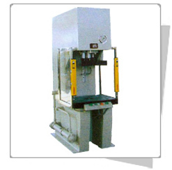 四柱液壓機的排熱特性是不是關(guān)鍵以及閘閥的危害 四柱液壓機的排熱特性是不是關(guān)鍵以及閘閥的危害